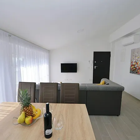 Apartament Martina *