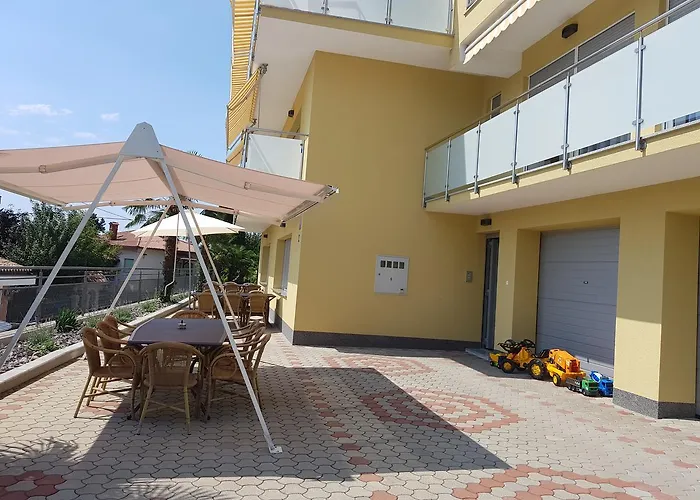 Martina Appartement Ika